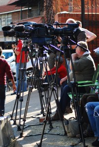 nelson-mandelas-vigil-zoom-27-06-13-pretoria-012